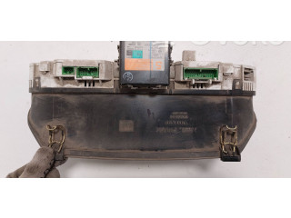 Панель приборов 9472523, 69294240T   Volvo V70       