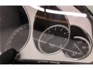 Přístrojová deska Mercedes-Benz E C207 W207 2013 A2129001514, 2049022903