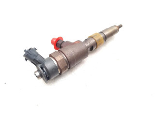 Форсунка 0445110739    Peugeot Expert  9HM(DV6UC) 