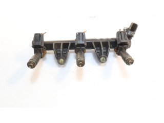 Топливная рампа    Skoda Fabia Mk2 (5J)   для двигателя BBM