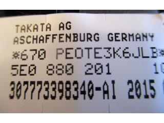 Подушка безопасности водителя 5E0880201 Skoda Octavia Mk3 (5E)