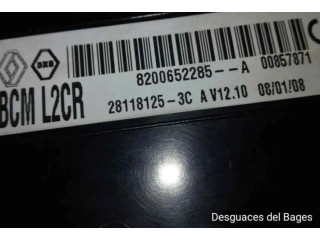 Блок предохранителей 8200652285   Renault Clio II    