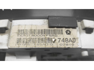 Přístrojová deska Dodge Caravan 2003 748AD