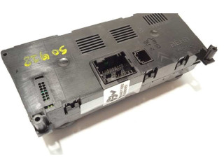 Блок управления климат-контролем 96738323XT, 6452Y4   Peugeot 5008