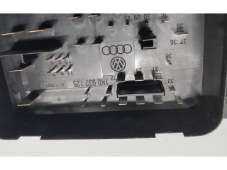 Блок предохранителей 1K0937125 Volkswagen Golf Plus