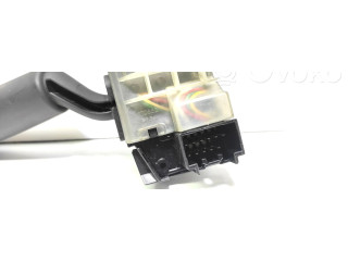 Ручка стеклоочистителей 17D682 Mazda 3 I