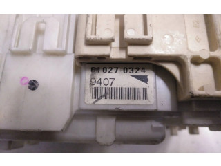 Pojistková skříňka 8273052700 Toyota Yaris 2005