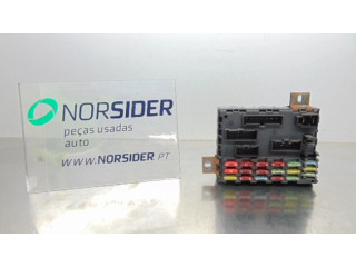 Блок предохранителей 46443390 Fiat Marea