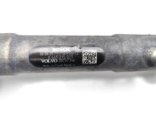 Топливная рампа 30757146, 0281002712   Volvo C70   для двигателя D5244T8