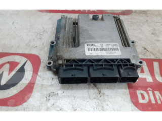 Блок управления двигателя 237102213R, 0281019138 Dacia Lodgy