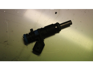 Vstřikovač 55562599 Chevrolet Cruze A16XER