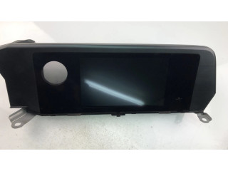 Дисплей 8611033251 Lexus ES 300h