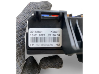 Блок предохранителей 31682732   Volvo XC90    