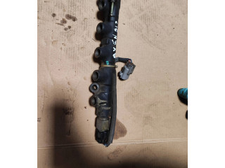 Vstřikovací lišta 8945812010   Toyota Avensis T220     