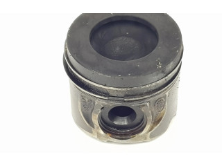 Поршень с шатуном  PISTON204DTA, 204DTA  Land Rover Range Rover Velar  