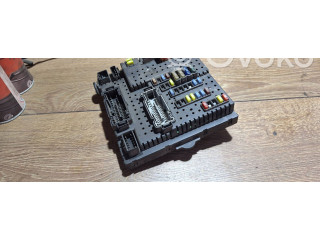 Блок предохранителей 30786646   Volvo S60    