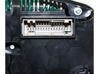 Панель приборов 8R0920981N Audi Q5 SQ5