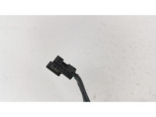 Притягиватель задней крышки