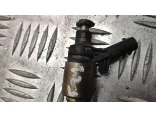 Vstřikovač 06H906036E Volkswagen Scirocco pro benzínový motor 2.0