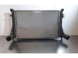 Интеркулер  5Q0145803R   Volkswagen Golf VII 