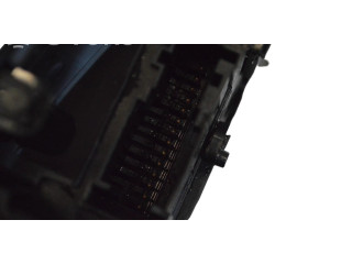 Фонарь освещения передних мест