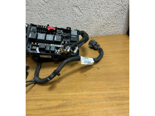 Блок предохранителей  8888752265, 31473880   Volvo XC40    