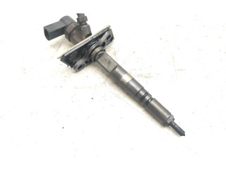 Форсунка 0445110114, 057130276H Audi A8 S8 D2 4D