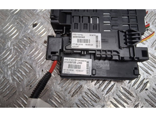 Блок предохранителей 30659092, 31409755 Volvo S60