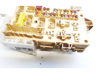 Блок предохранителей  892210f010, 06032809581801   Toyota Corolla Verso AR10    