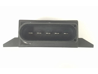 Блок управления 8K0906093F, 8K0906093F   Volkswagen Caddy