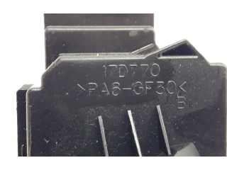 Ручка стеклоочистителей 8691992, 17D770   Volvo C70