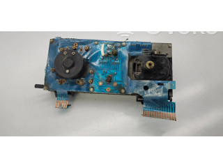 Přístrojová deska Volkswagen PASSAT B2 1987