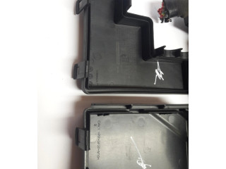 Блок предохранителей  403888820R   Renault Kadjar    