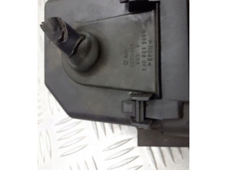 Блок предохранителей 1J0941389 Audi A3 S3 8L