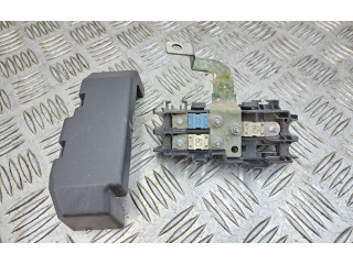 Pojistková skříňka 13302322 Opel Zafira C 2013