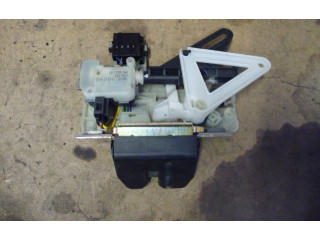 Zámek zadních dveří 30753829 Volvo V70 2007