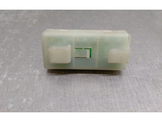   Pojistková skříňka A0009820512   Mercedes-Benz GLA W156 2016