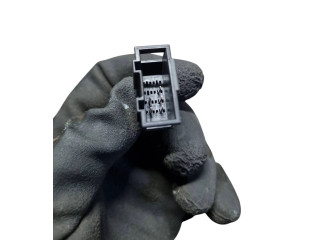 Зеркало электрическое Skoda Fabia Mk2 (5J) 2007 - 2014 года