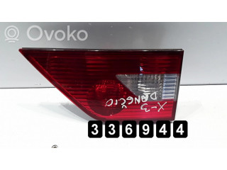 Задний фонарь в кузове