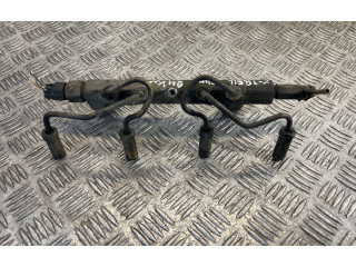 Топливная рампа    Nissan X-Trail T30  