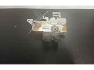 Замок багажника 01043343013, 30716331 Volvo XC90 2003 - 2006 года