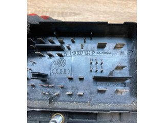 Блок предохранителей 1K0937124P Skoda Octavia Mk2 (1Z)