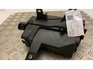 Блок предохранителей  GX7314A067AA, GX7314A076AA   Jaguar E-Pace    