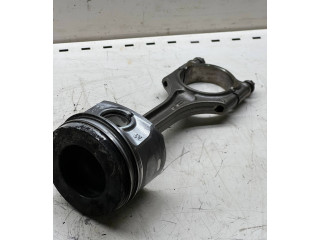 Поршень с шатуном 82L187    Volvo V40