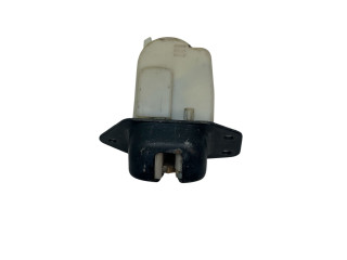 Zámek zadních dveří 90502EN00A Nissan Juke I F15 2013