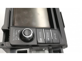 Радио/ проигрыватель CD/DVD / навигация