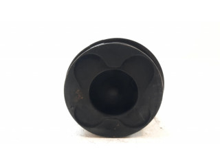 Píst BMW 5 E60 E61 pro naftový motor 2.5 M57D25 (256D2)