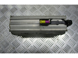 Подушка безопасности водителя    Skoda Octavia Mk1 (1U)