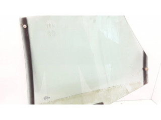 Основное стекло задних дверей