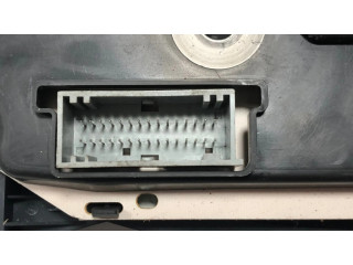 Панель приборов P8200261104, 21672306   Renault Clio II       